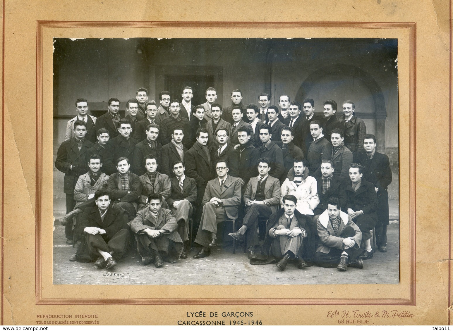 Photo De Classe - Lycée De Garcon De Carcassonne 1945-46 - Au Dos Le Nom De Tout Le Monde Professeur Défradas - Identified Persons