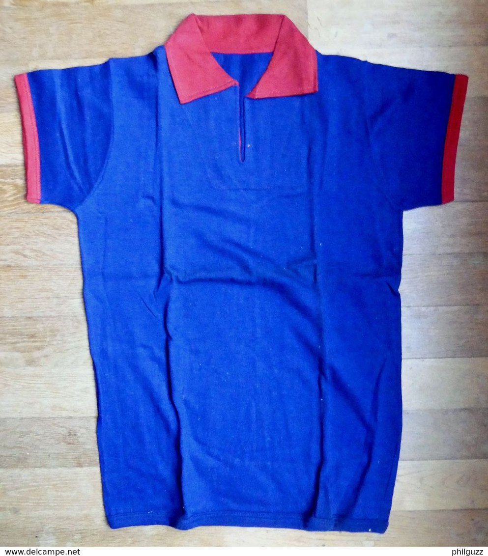 1 CHEMISE MAILLOT DE FOOT Manches Courtes EN COTON BLEU Liserets Rouges Années 40-50 - Autres & Non Classés