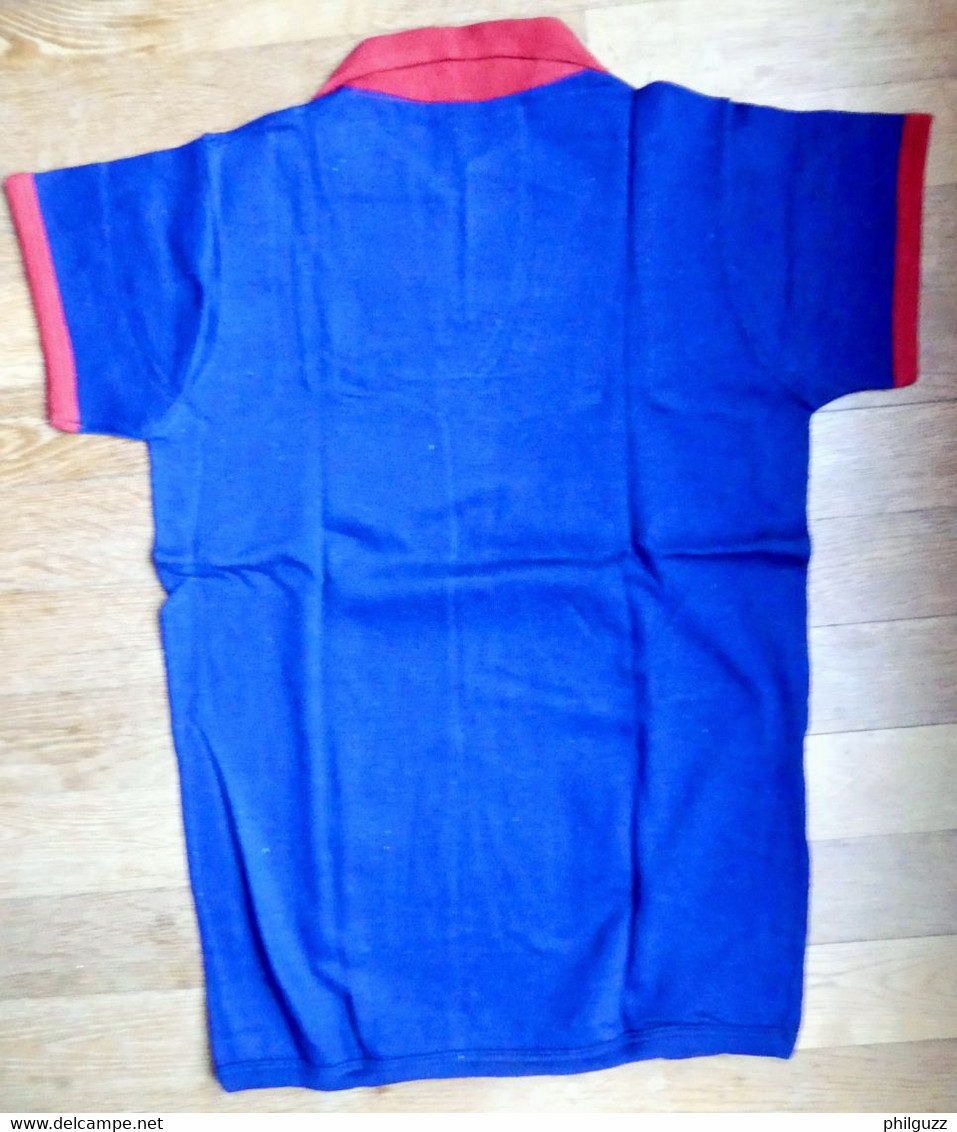 1 CHEMISE MAILLOT DE FOOT manches courtes EN COTON BLEU Liserets rouges Années 40-50