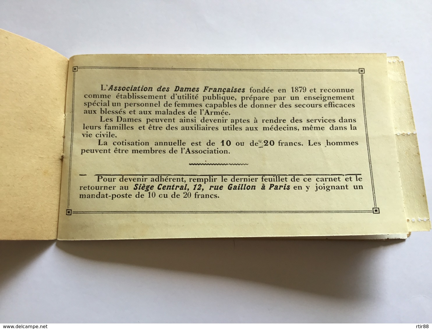 Rare Carnet De Timbres Croix Rouge Française Pour Les Blessés Effigie Des Chefs 1914-18 - 1914-18