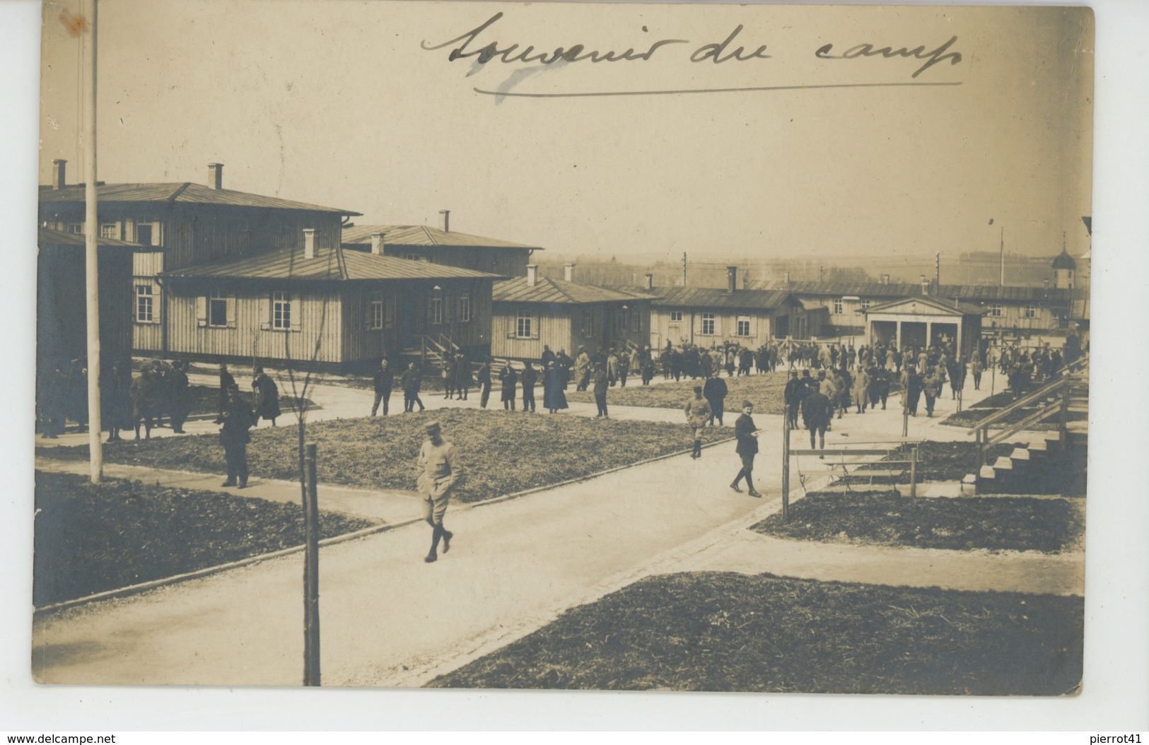 GUERRE 1914-18 - ALLEMAGNE - Carte Photo Du Camp De Prisonniers De ELLWANGEN En 1917 - Photo WIEDMAYER à ELLWANGEN - Ellwangen