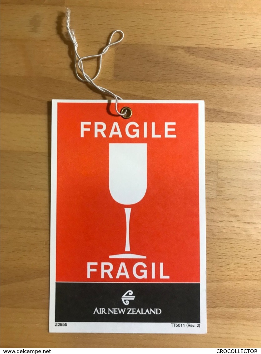 AIR NEW ZEALAND FRAGILE BAGGAGE TAG Z2855 TT5011(Rev.2) - Etichette Da Viaggio E Targhette