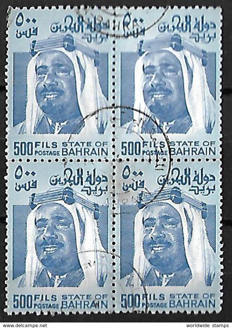 Bahrain 1976 DEFINITIVES ISA BIN SALMAN AL-KHALIFA 500f Block Of 4 - Bahrain (1965-...)