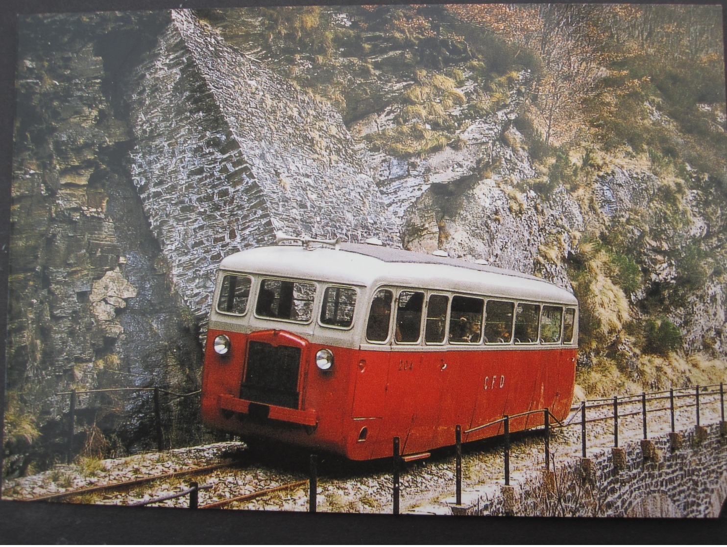 CIE C.F.D . De La Lozère . Autorail De Dion Près De Saint-Julien- D'Arpaon - Autres & Non Classés