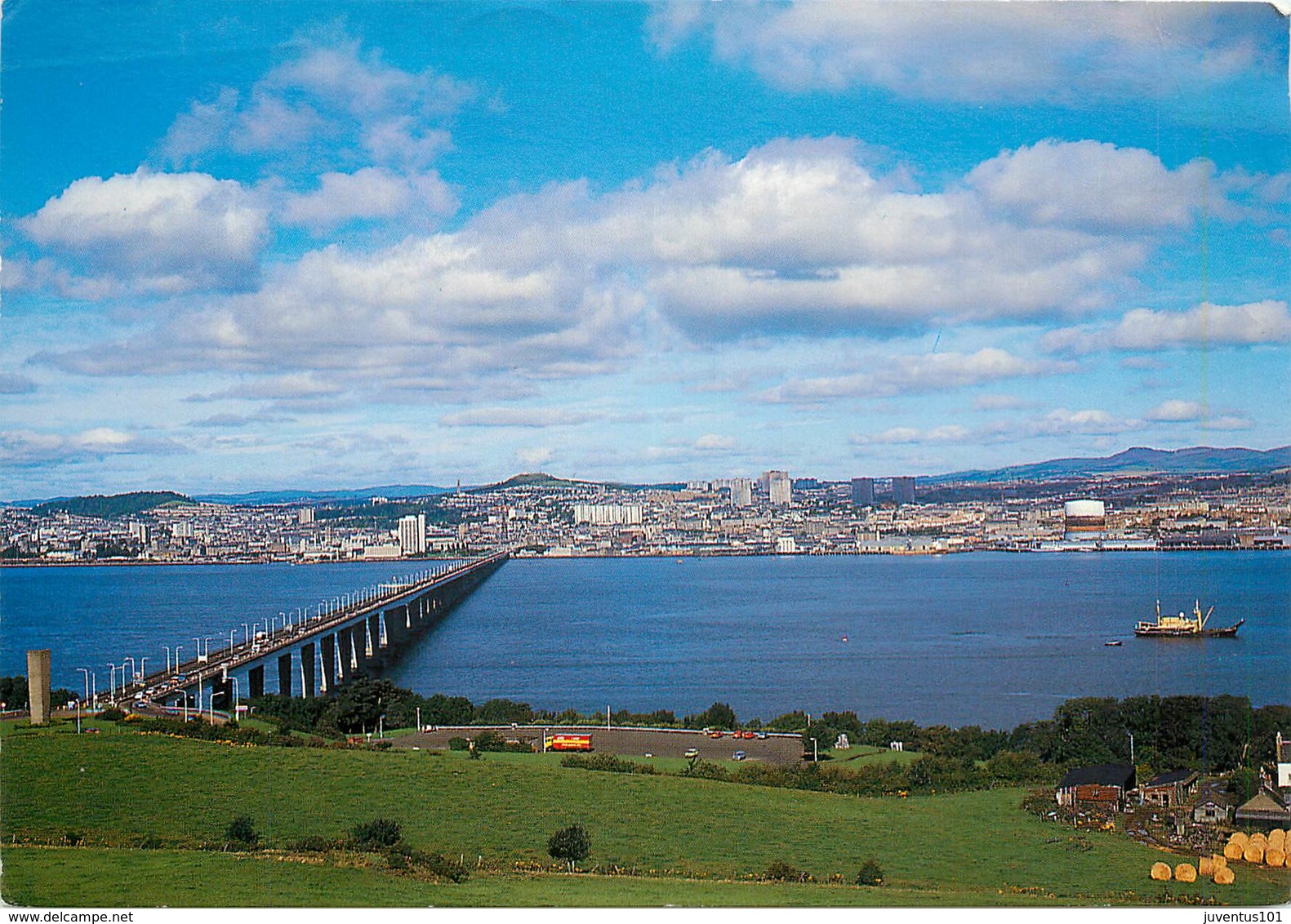 CPSM DUNDEE - The Tay Road Bridge And City Of Dundee From Fife     L3054 - Angus