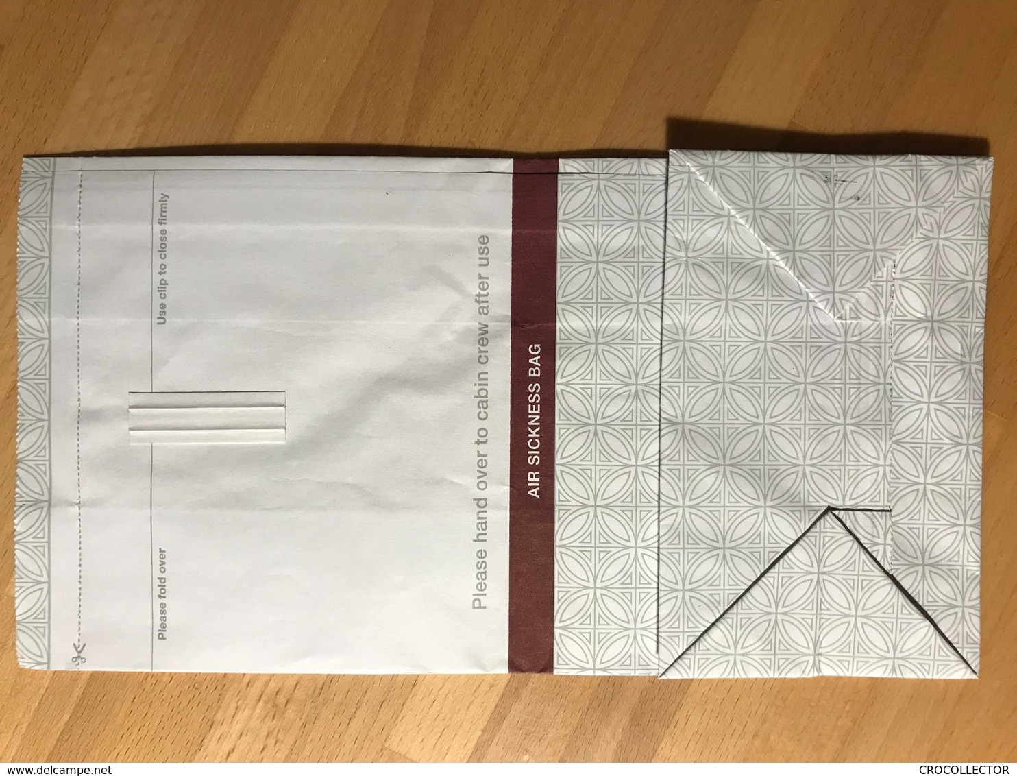 QATAR AIRWAYS AIR SICKNESS BAG Please Hand Over To Cabin Crew After Use - Stationery