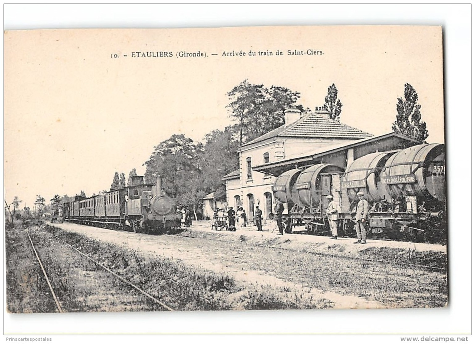 CPA 33 Etauliers La Gare Et Le Train Tramway Ligne De St André St Ciers - Altri & Non Classificati