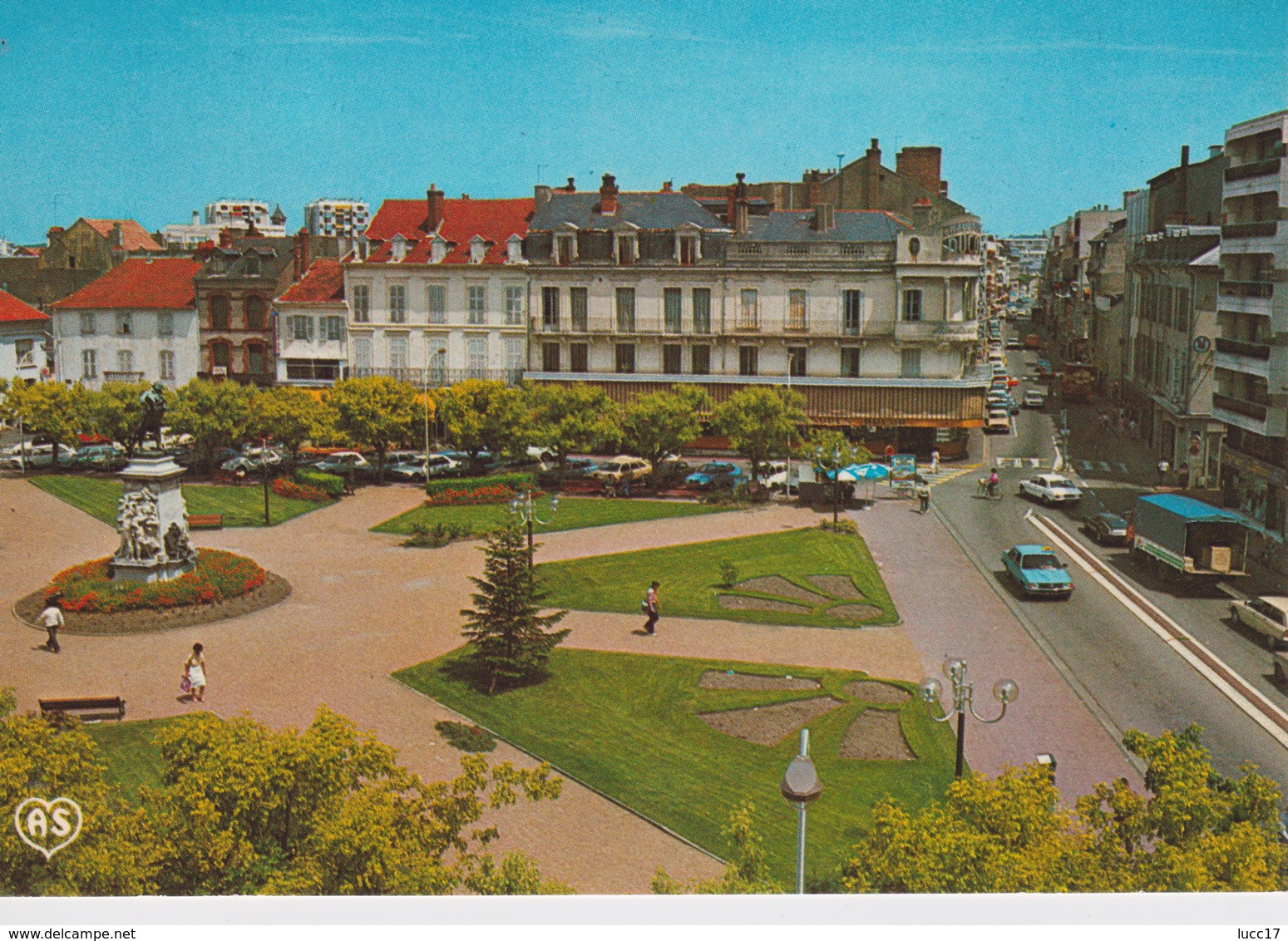 Tarbes - La Place Jean Jaurès - Non Circulée - Tarbes