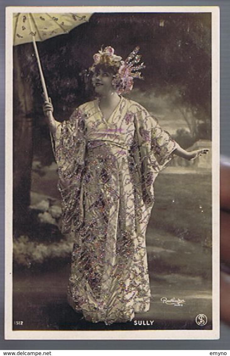 Artiste 1900-Sully - Costume Asiatique- Ombrelle-  Photo Reutlinger - Strass - Danse