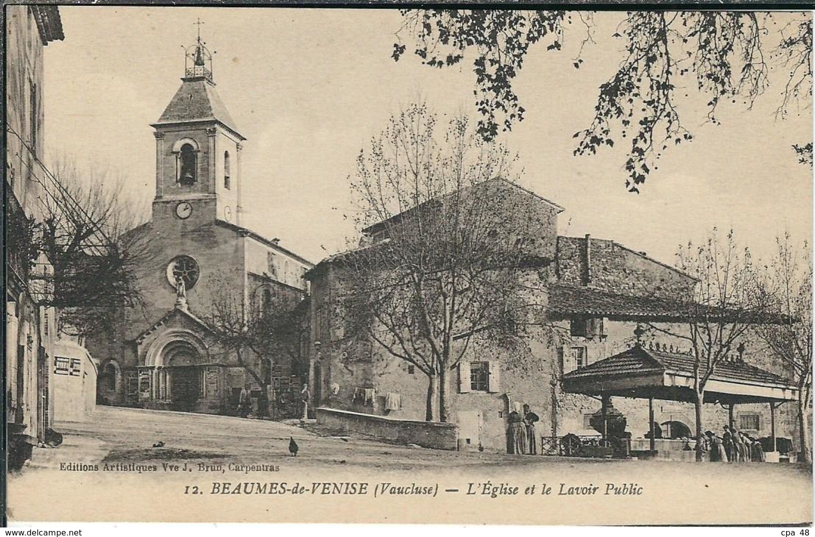 VAUCLUSE : Beaumes De Venise, L'Eglise Et Le Lavoir Public - Beaumes De Venise