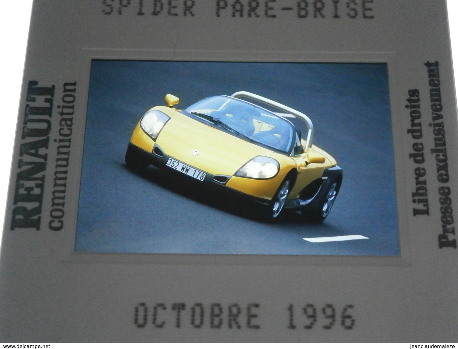 Diapositive Presse,voiture Renault Spider ,octobre 1996,envoi En Lettre économique 0,95€ Jusqu'à 4 Diapos,possibilité De - Diapositives