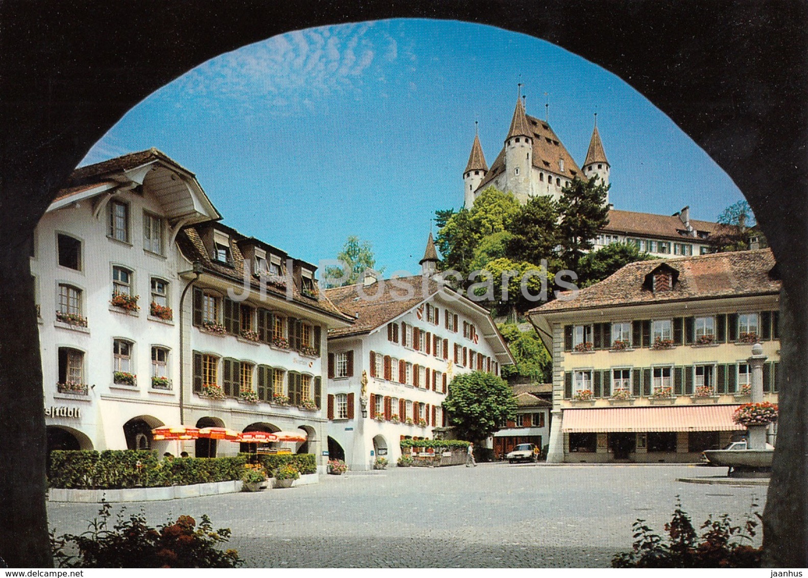 Thoune - Thun - Rathausplatz Mit Schloss - Castle - 11044 - 1981 - Switzerland - Used - Thun