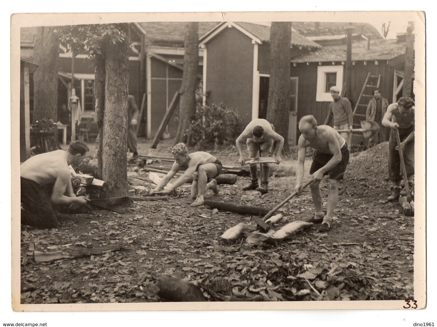 PHOTO 505 - Régime De VICHY - Photo Originale 18x13 - Chantiers De Jeunesse - Un Groupe De Jeunes Hommes Torse Nu - Anonyme Personen