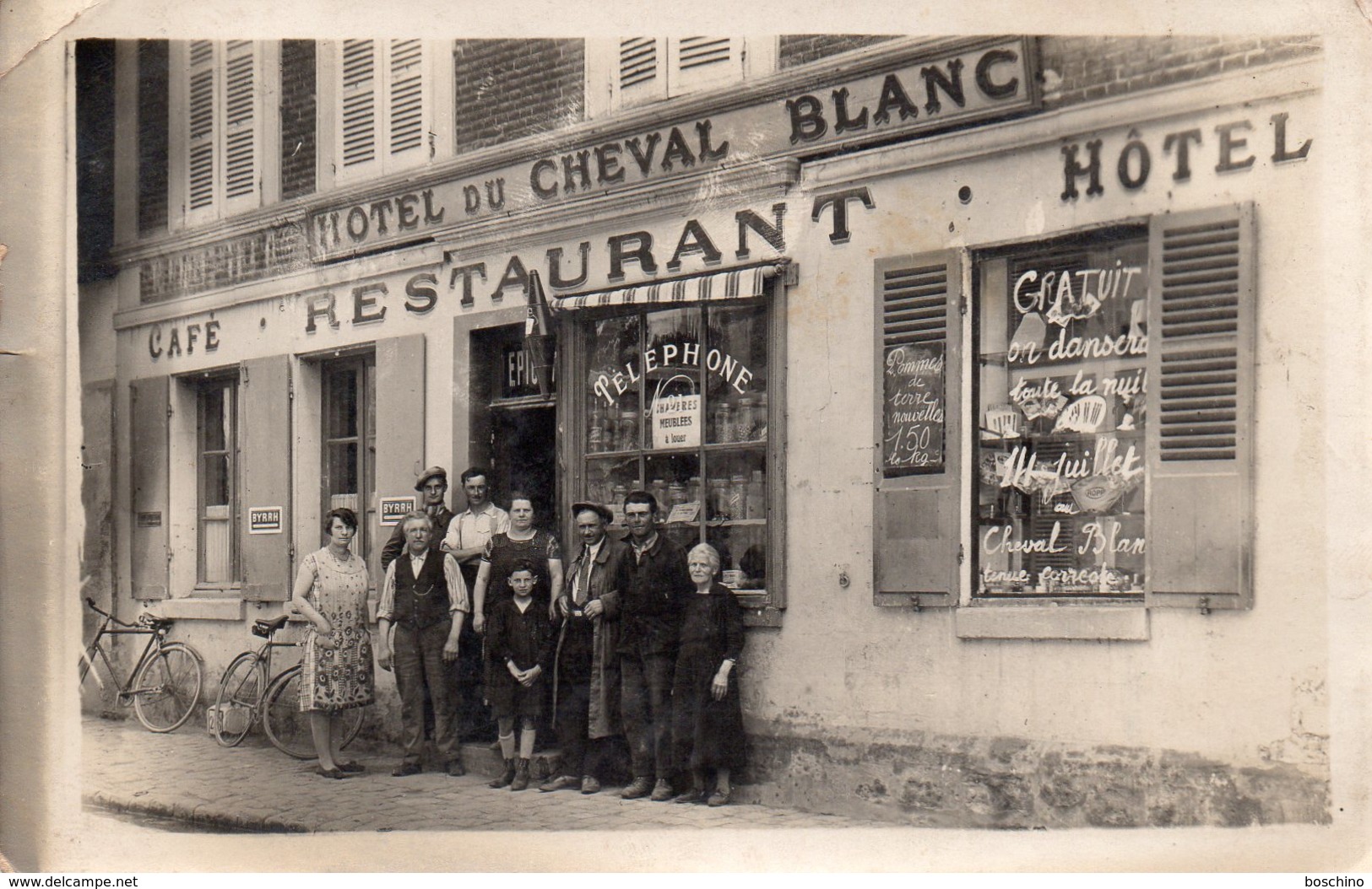 Neuilly En Thelle - Carte Photo De L ' Hôtel Du Cheval Blanc - Autres & Non Classés