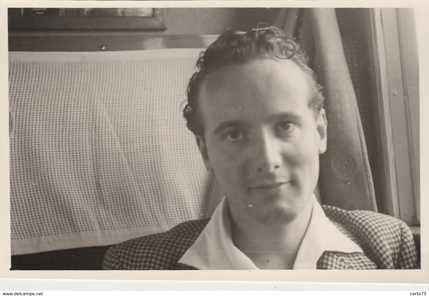 Photographie - Jeune Homme à Bord D'un Train - Fotografie