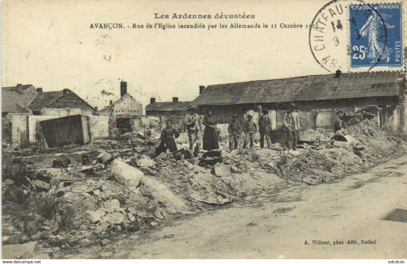 Les Ardennes Dévastées AVANCON  Rue De L' Eglise Incendiée Par Les Allemands Le 11 Octobre 1918 RV - Otros & Sin Clasificación