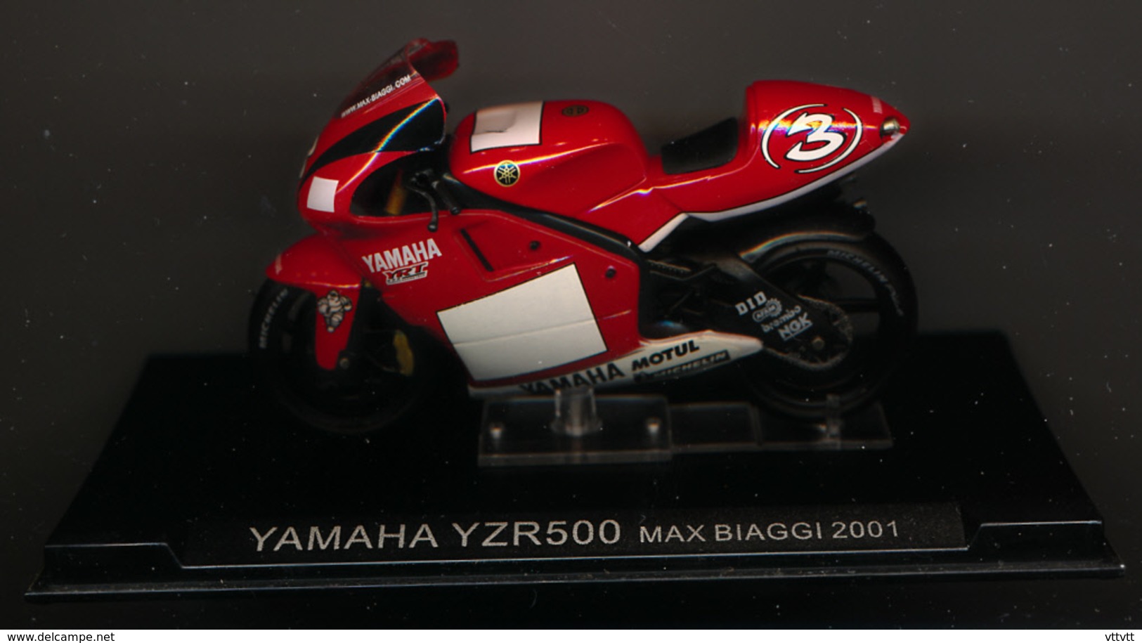 MOTO GP : YAMAHA YZR 500, MAX BIAGGI, 2001 - Motos