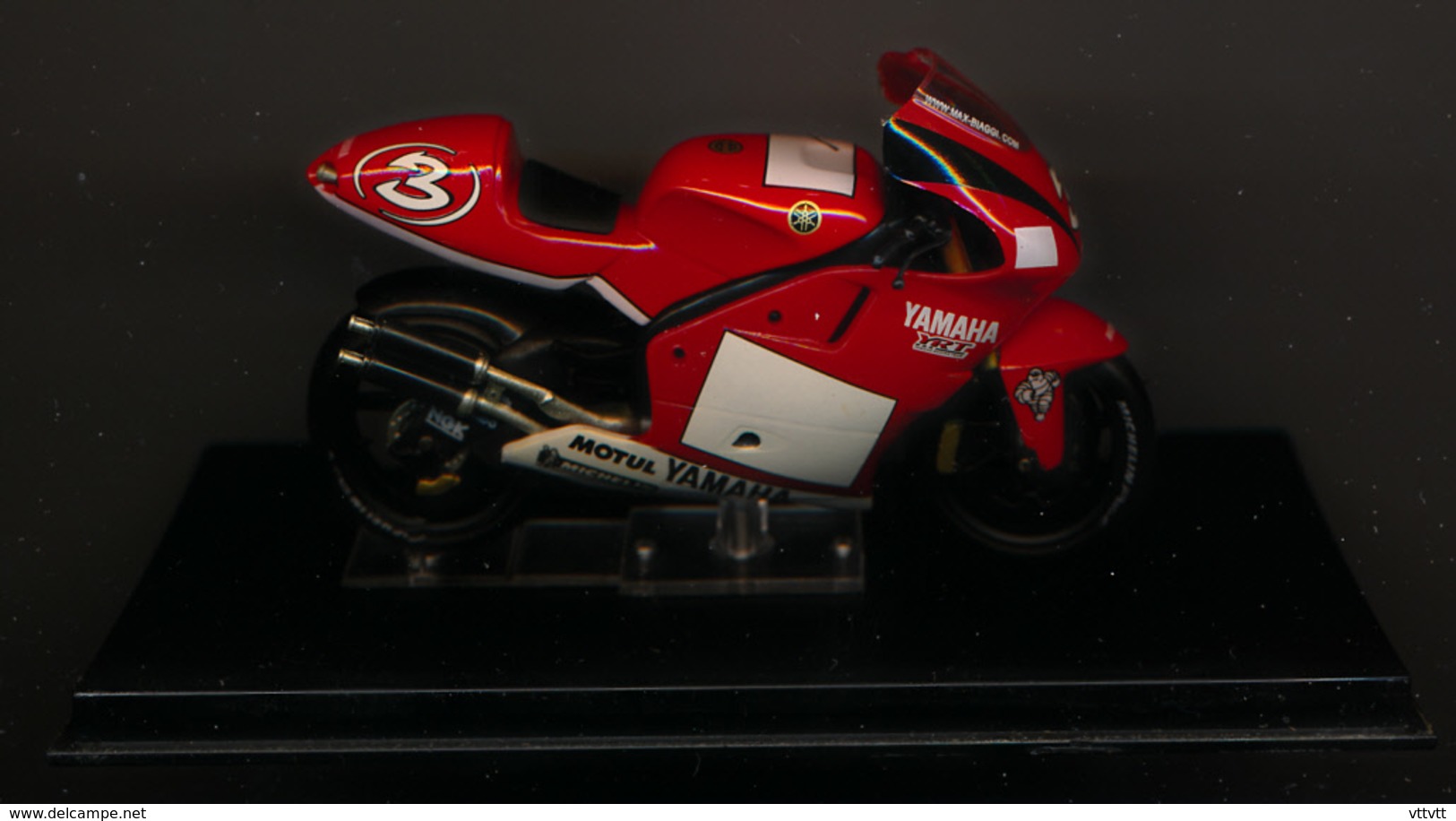 MOTO GP : YAMAHA YZR 500, MAX BIAGGI, 2001 - Moto