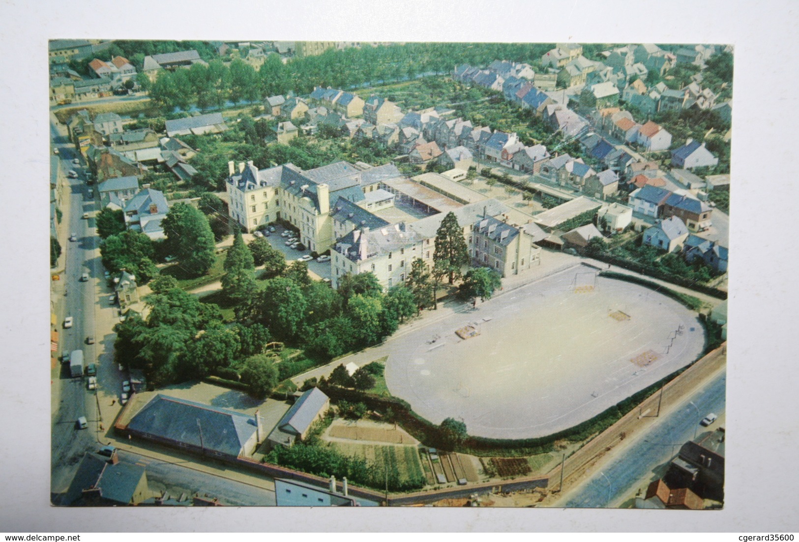 35  Rennes - Ecole D'Instituteurs  D'Ille Et Vilaine - Rue De Saint Malo ( Vue Aérienne ) - Rennes