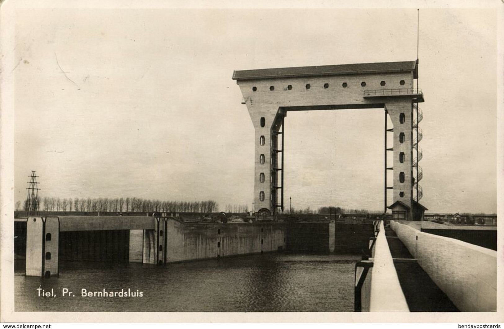 Nederland, TIEL, Prins Bernhardsluis (1953) Ansichtkaart - Tiel