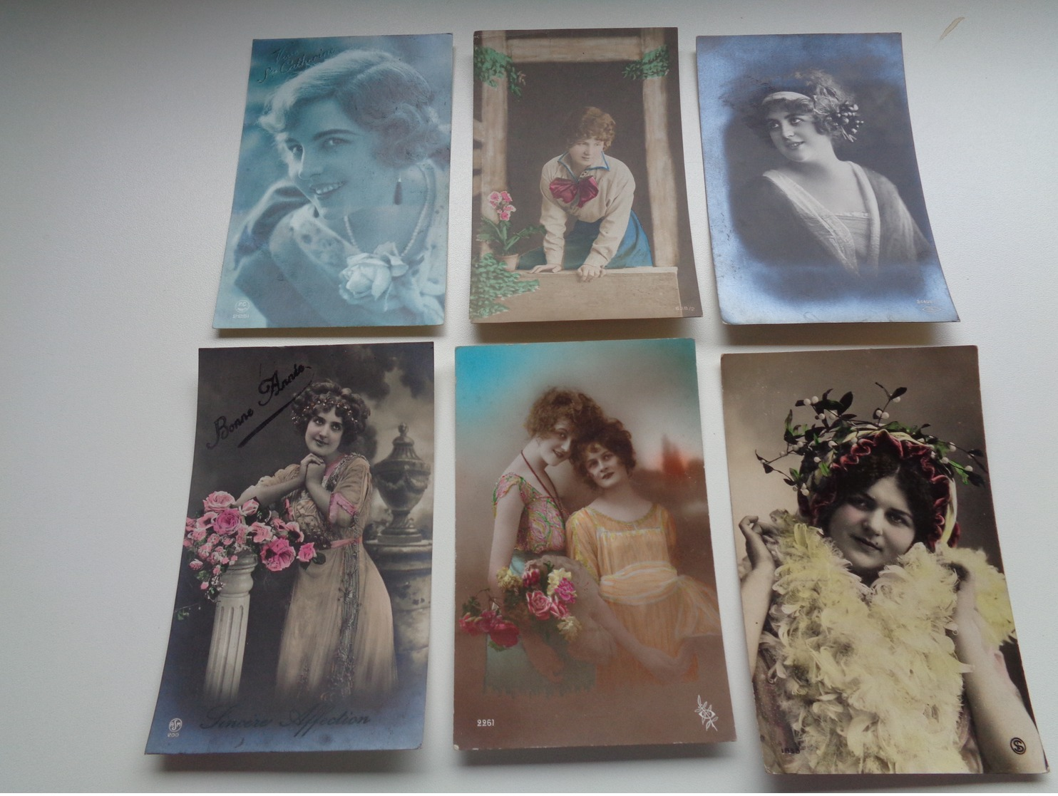 Beau Lot De 60 Cartes Postales De Fantaisie Femmes Femme   Mooi Lot Van 60 Postkaarten Fantasie Vrouwen Vrouw - 60 Scans - 5 - 99 Postcards