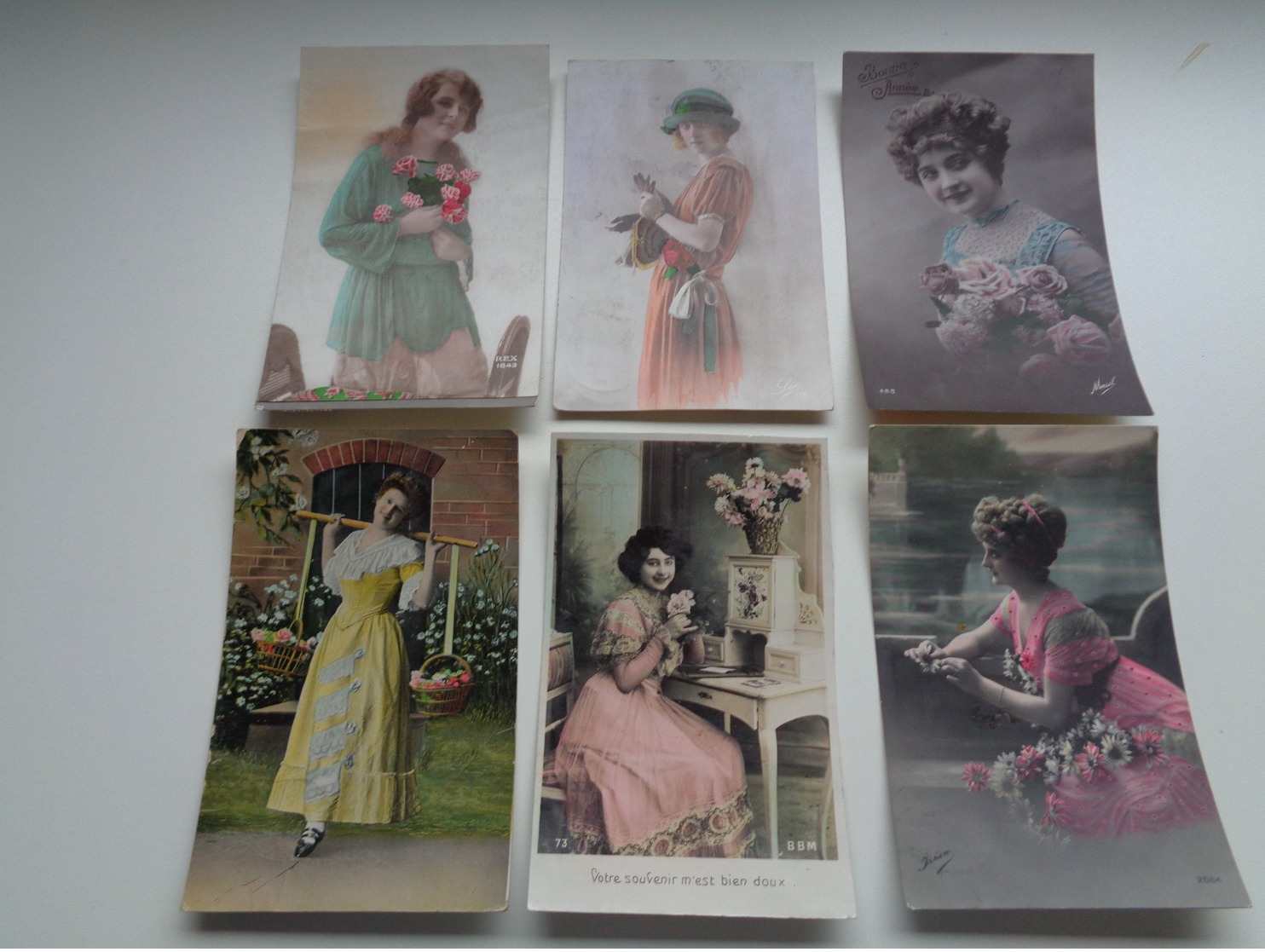 Beau Lot De 60 Cartes Postales De Fantaisie Femmes Femme   Mooi Lot Van 60 Postkaarten Fantasie Vrouwen Vrouw - 60 Scans - 5 - 99 Postcards