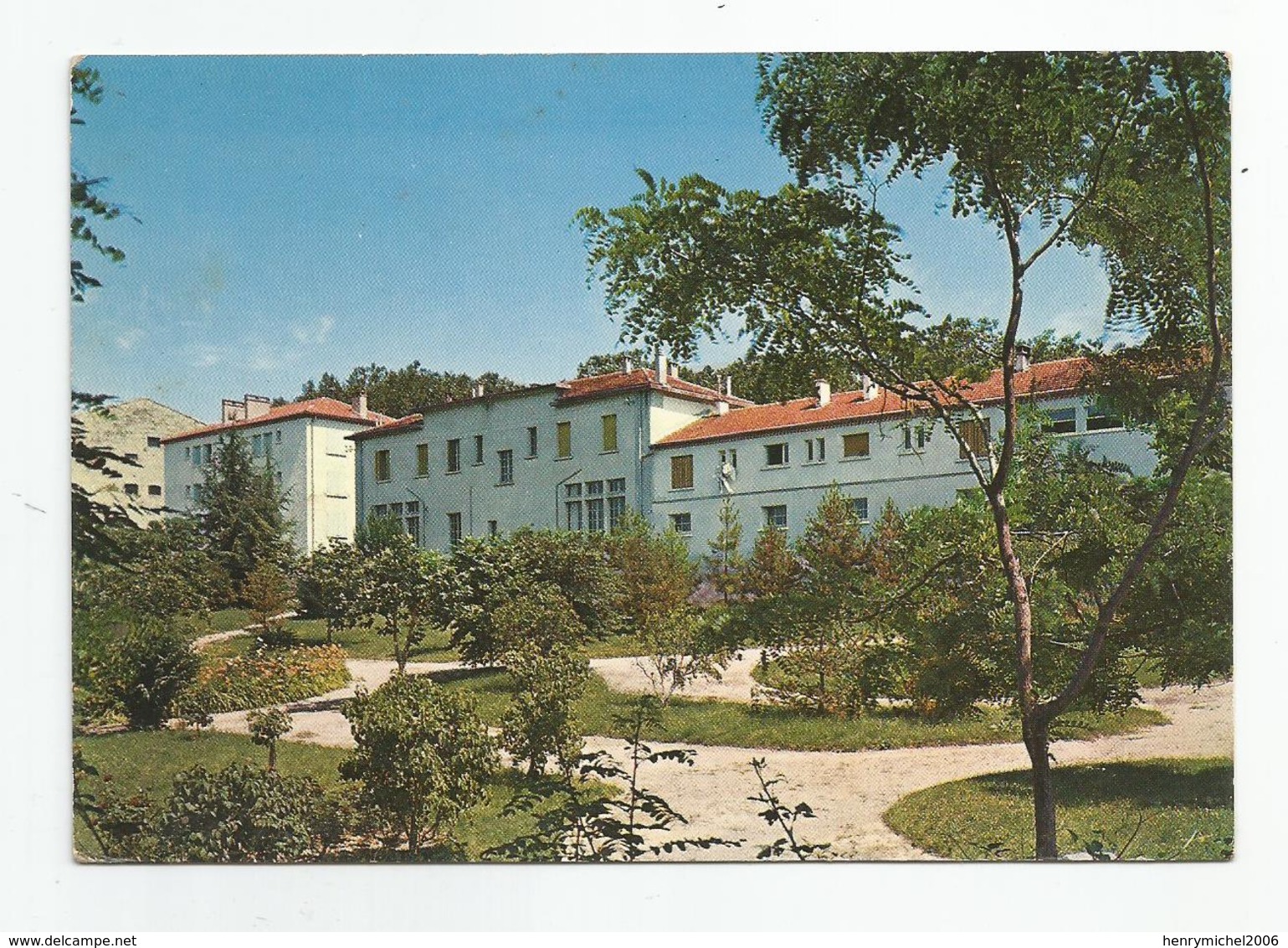 07 Ardèche Villeneuve De Berg Jardin Public Et Groupe Scolaire - Other & Unclassified