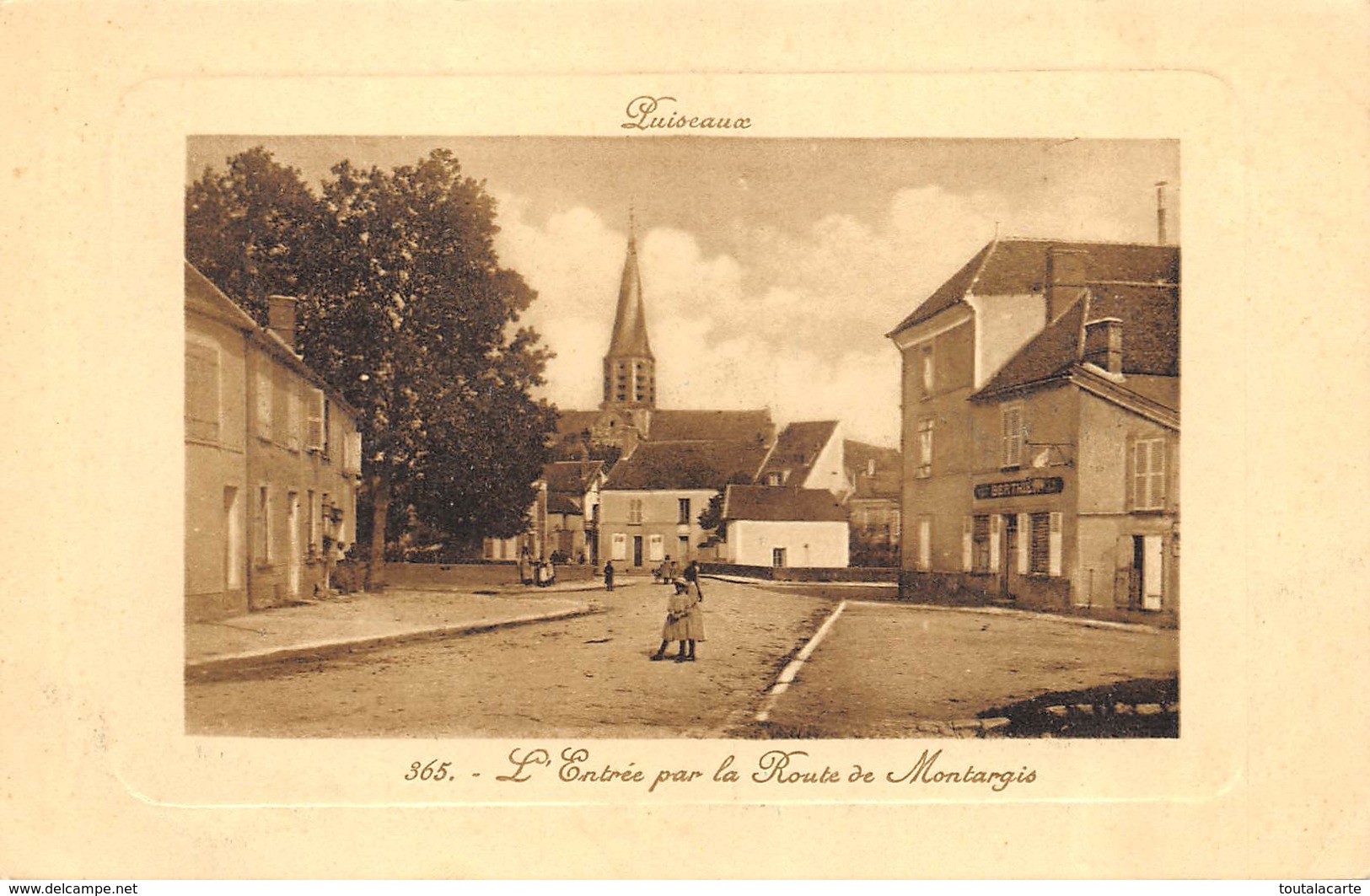 CPA 45 PUISEAUX L ENTREE PAR LA ROUTE DE MONTARGIS - Puiseaux