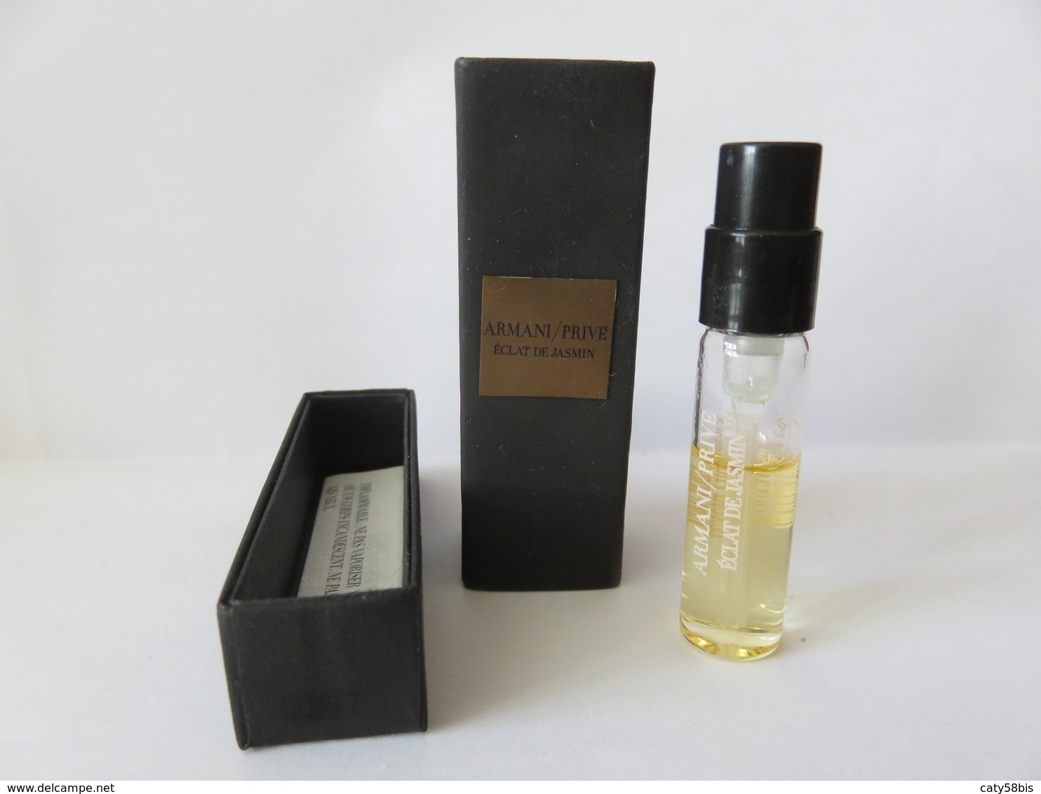 Echantillon ,tube Armani - Muestras De Perfumes (testers)