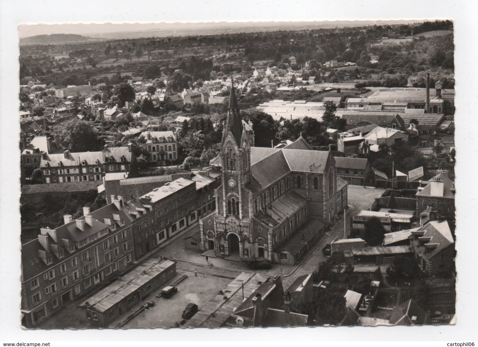 - CPSM FLERS (61) - Eglise Et Place St-Jean (vue Aérienne) - Editions LAPIE N° 5 - - Flers