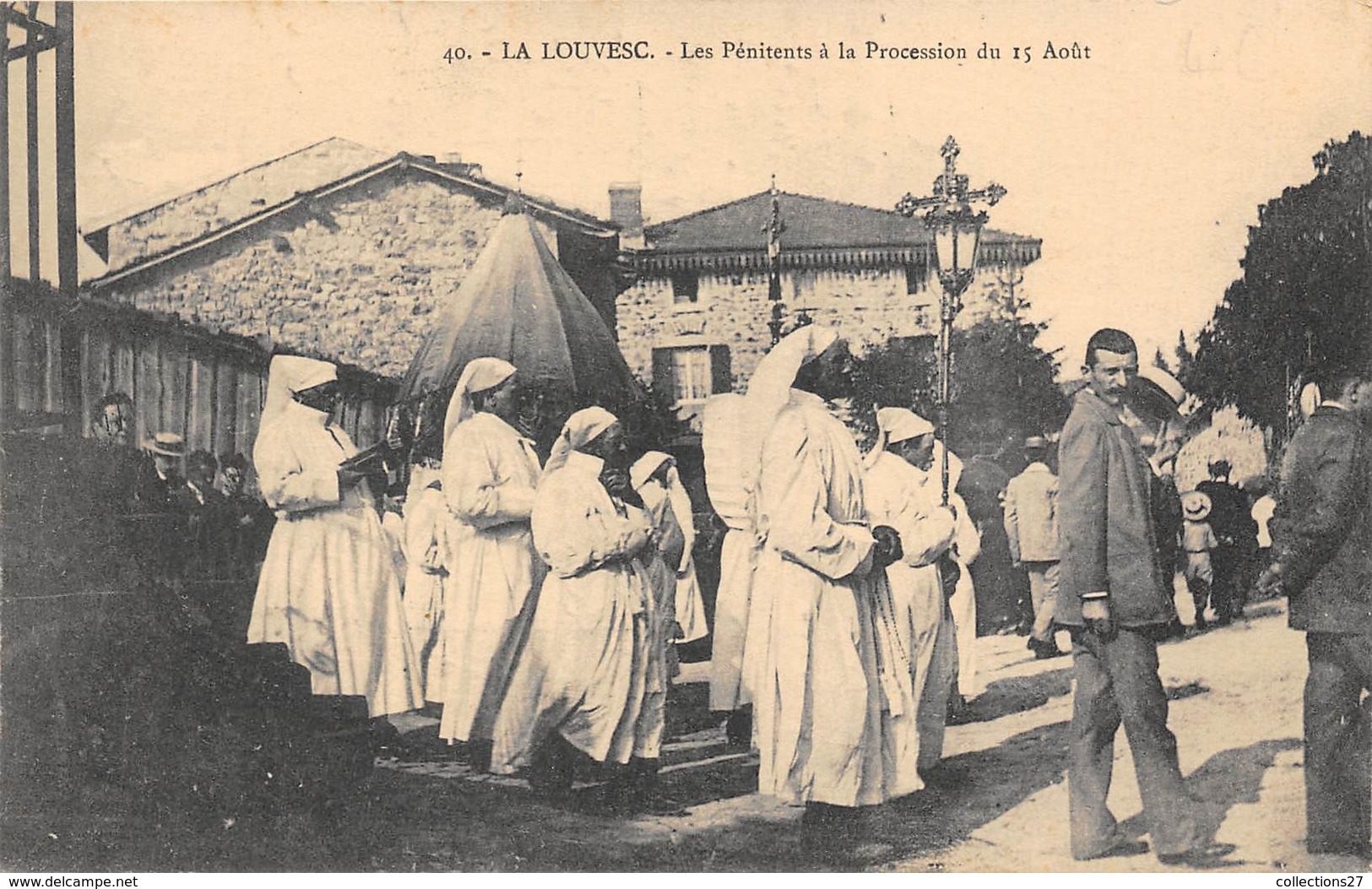 07-LA-LOUVESC- LES PENITENTS A LA PROCESSION DU 15 AOUT - La Louvesc