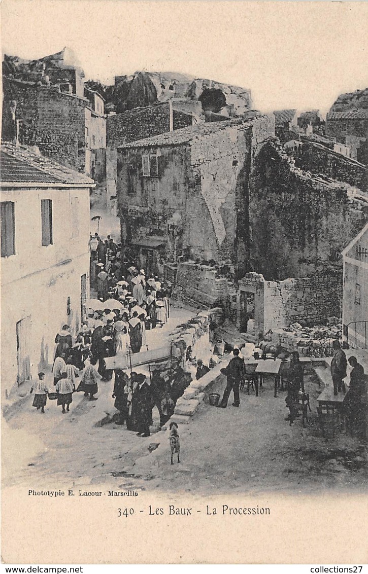 13-LES-BAUX-DE-PROVENCE- LA PROCESSION - Les-Baux-de-Provence