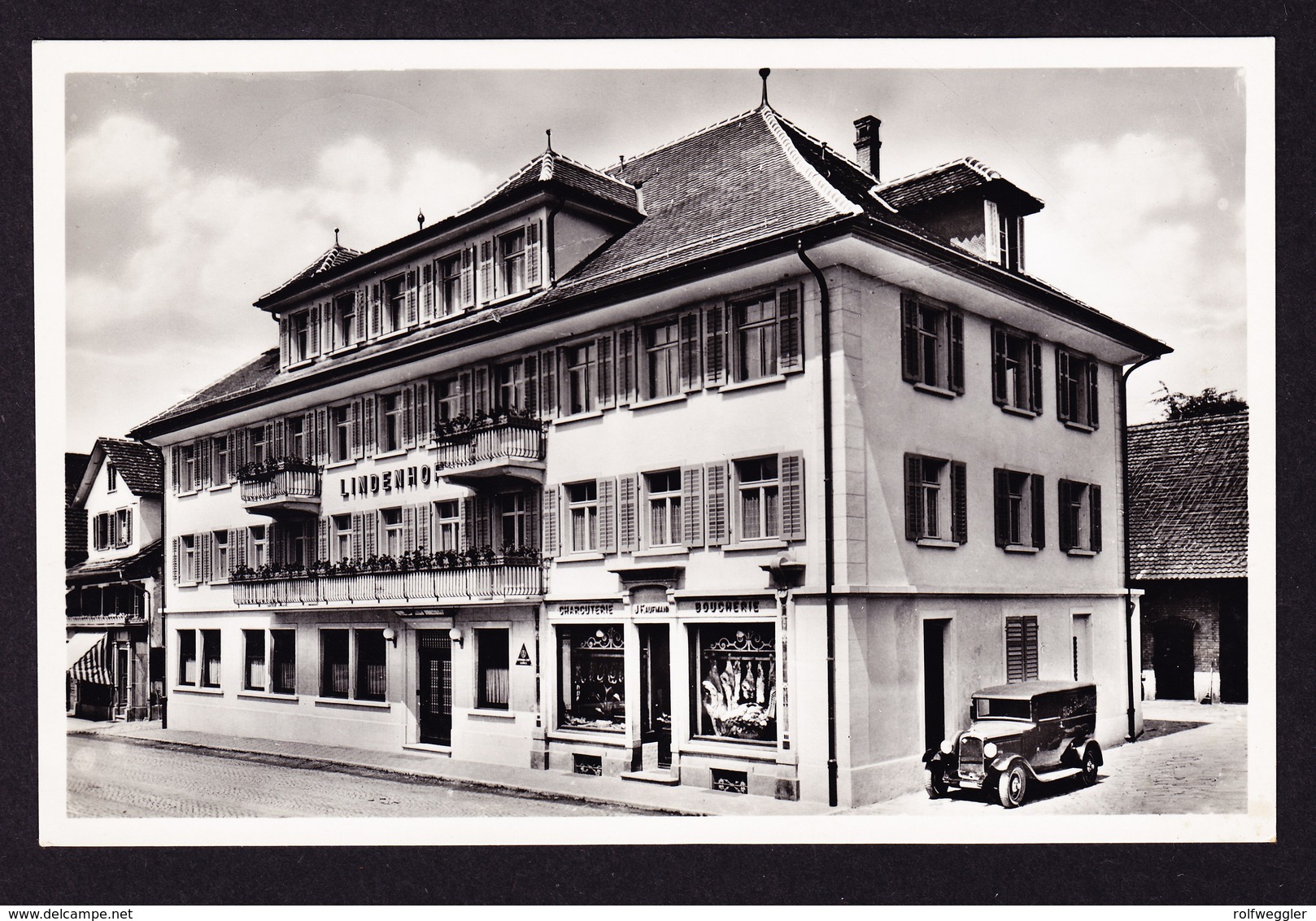 1953 Gelaufene Fotokarte Hotel Und Metzgerei Lindenhof In Baar. Mit Auto - Baar