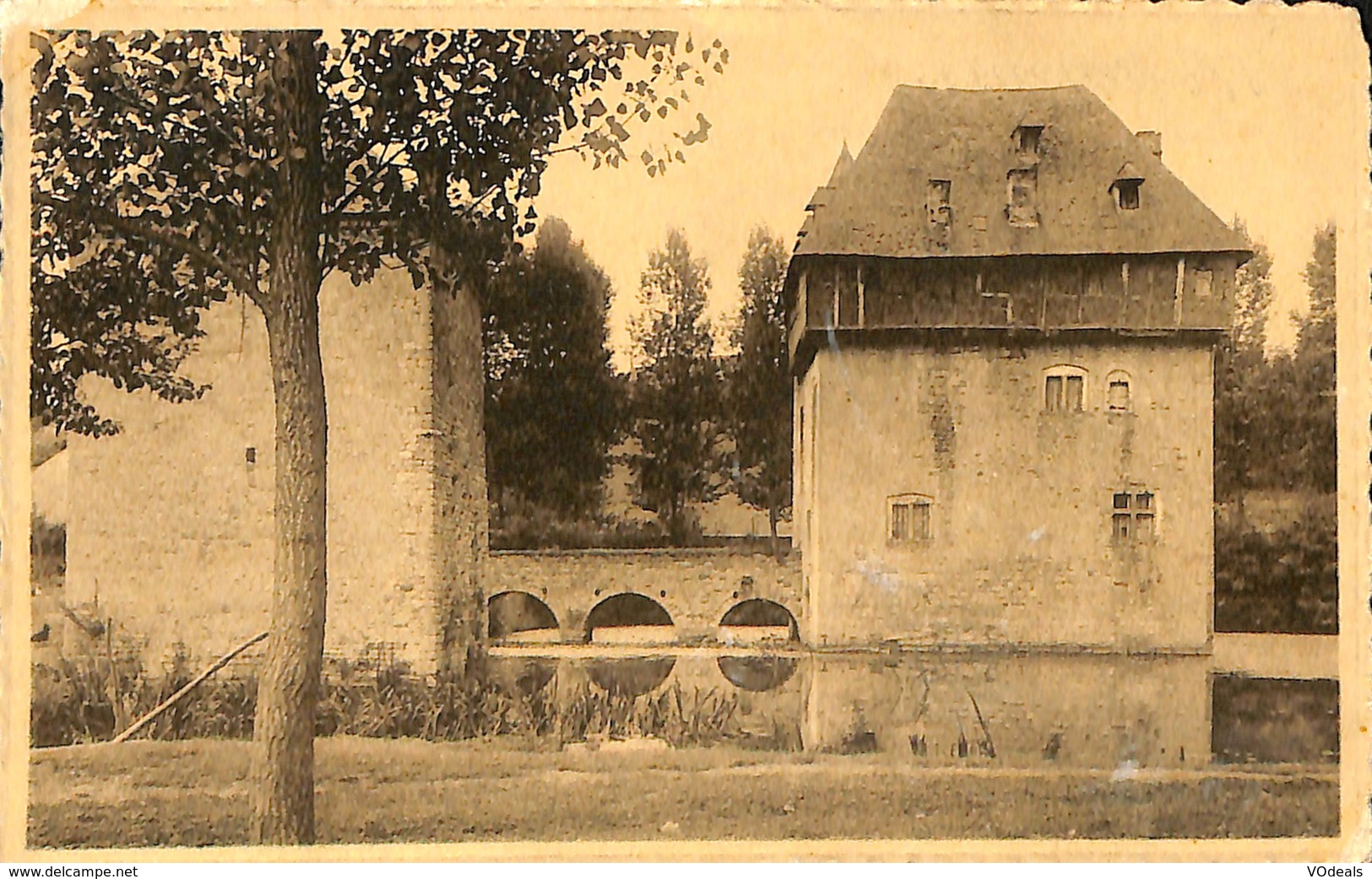 026 212 - CPA - Belgique -  Crupet - Le Château - Assesse