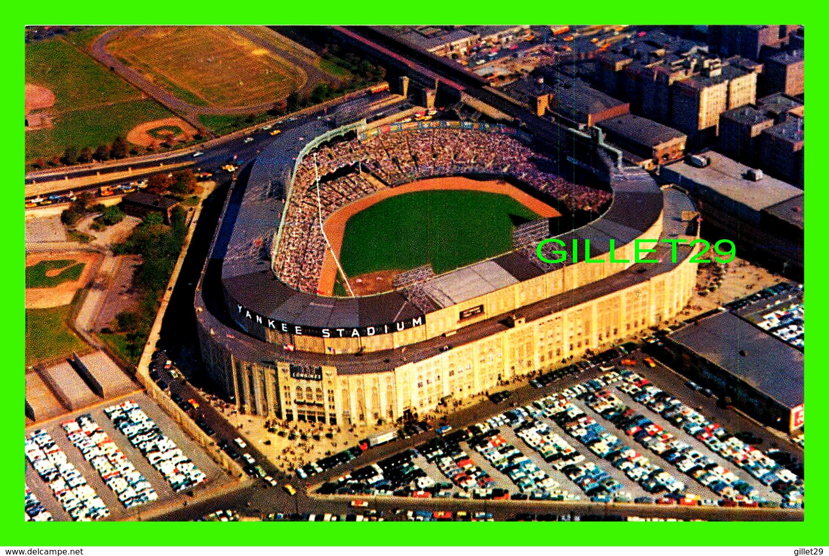 NEW YORK CITY, NY - AIRVIEW OF YANKEE STADIUM - 161st & RIVER Ave - PHOTO GEORGE EGLEY - ALFRED MAINZER INC - - Stades & Structures Sportives