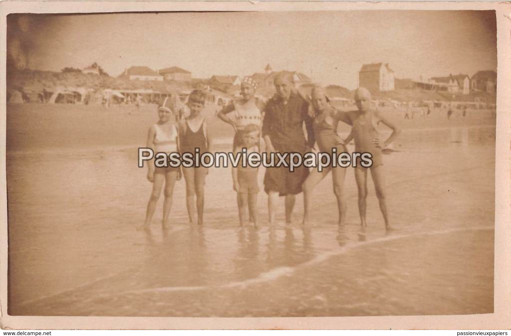 CARTE PHOTO SAINT GILLES  1934 BAIGNEURS (Maillots De Bain Plage) - Saint Gilles Croix De Vie