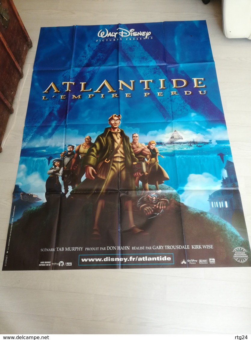 AFFICHE De CINEMA DE WALT DISNEY   DU  FILM " ATLANTIDE   " L ' EMPIRE PERDU. - Affiches