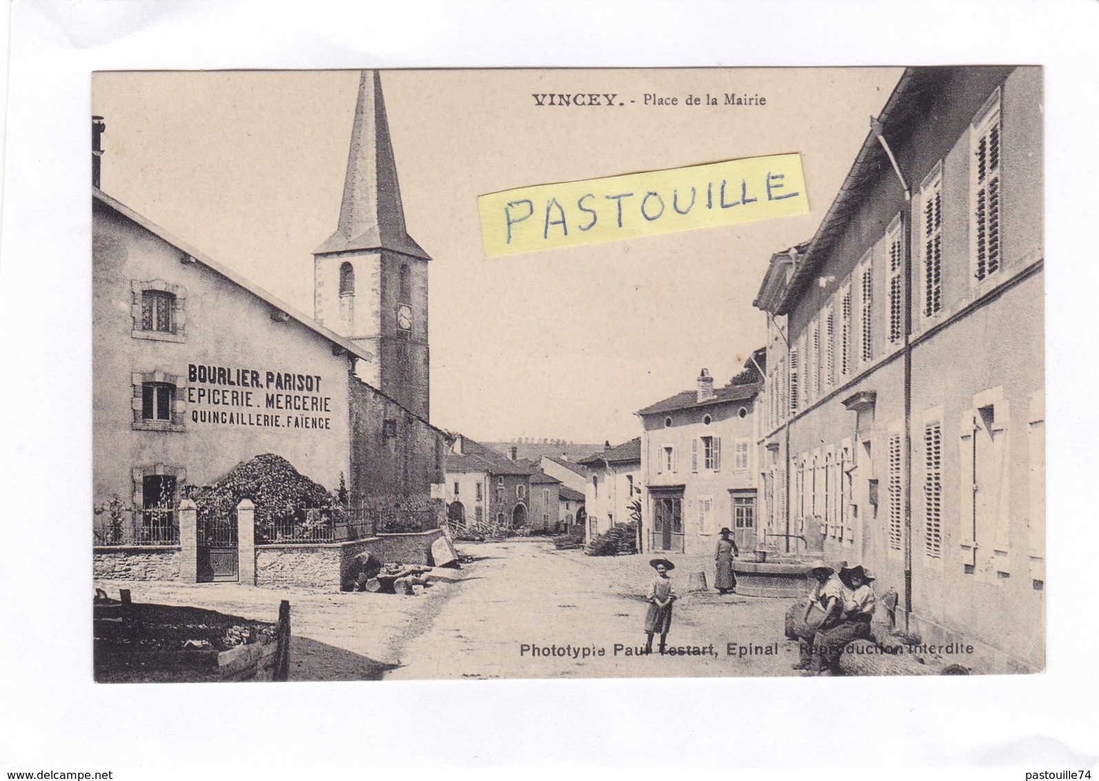 CPA : 14 X 9 -  VINCEY.  -  Place De La Mairie - Vincey