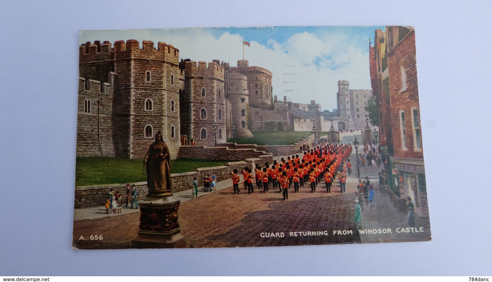 Guard Returning From Windsor Castle Statue Chateau ! 1963  Stamp ! - Buckingham Palace