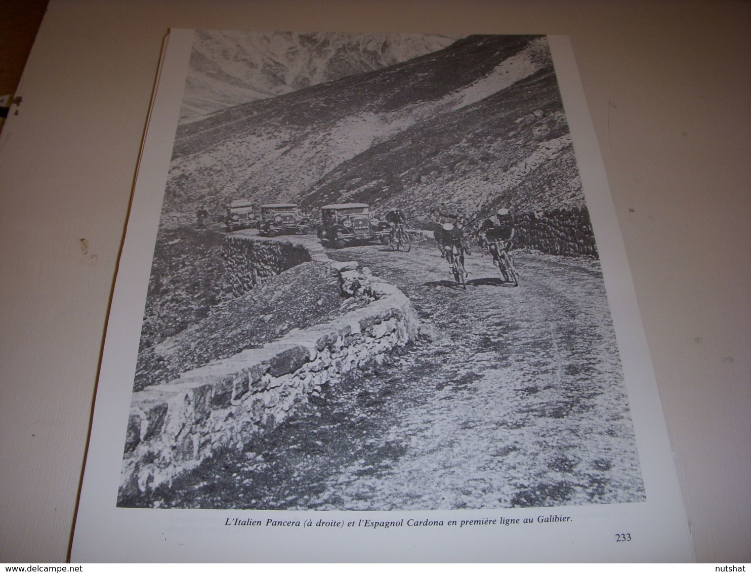 CYCLISME COUPURE LIVRE T233 TdF1929 PANCERA Et CARDONA Dans Le COL Du GALIBIER - Sport