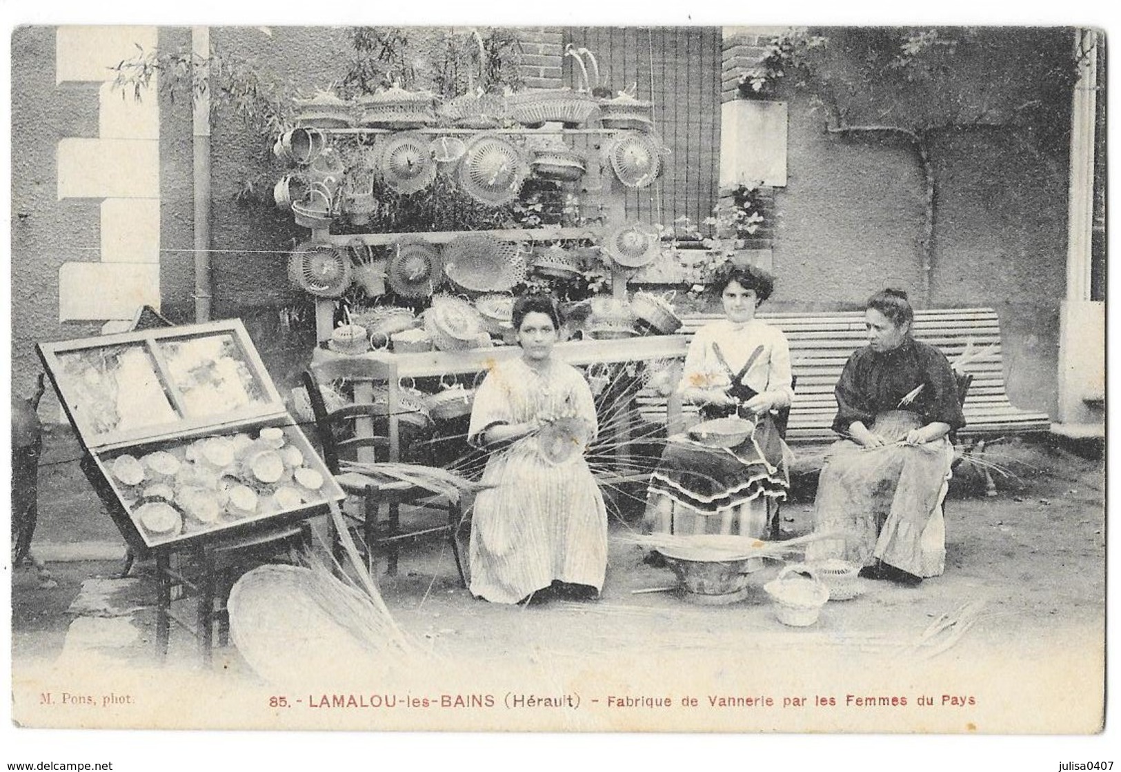 LAMALOU LES BAINS (34) Fabrique De Vannerie Travail Des Femmes Gros Plan - Lamalou Les Bains