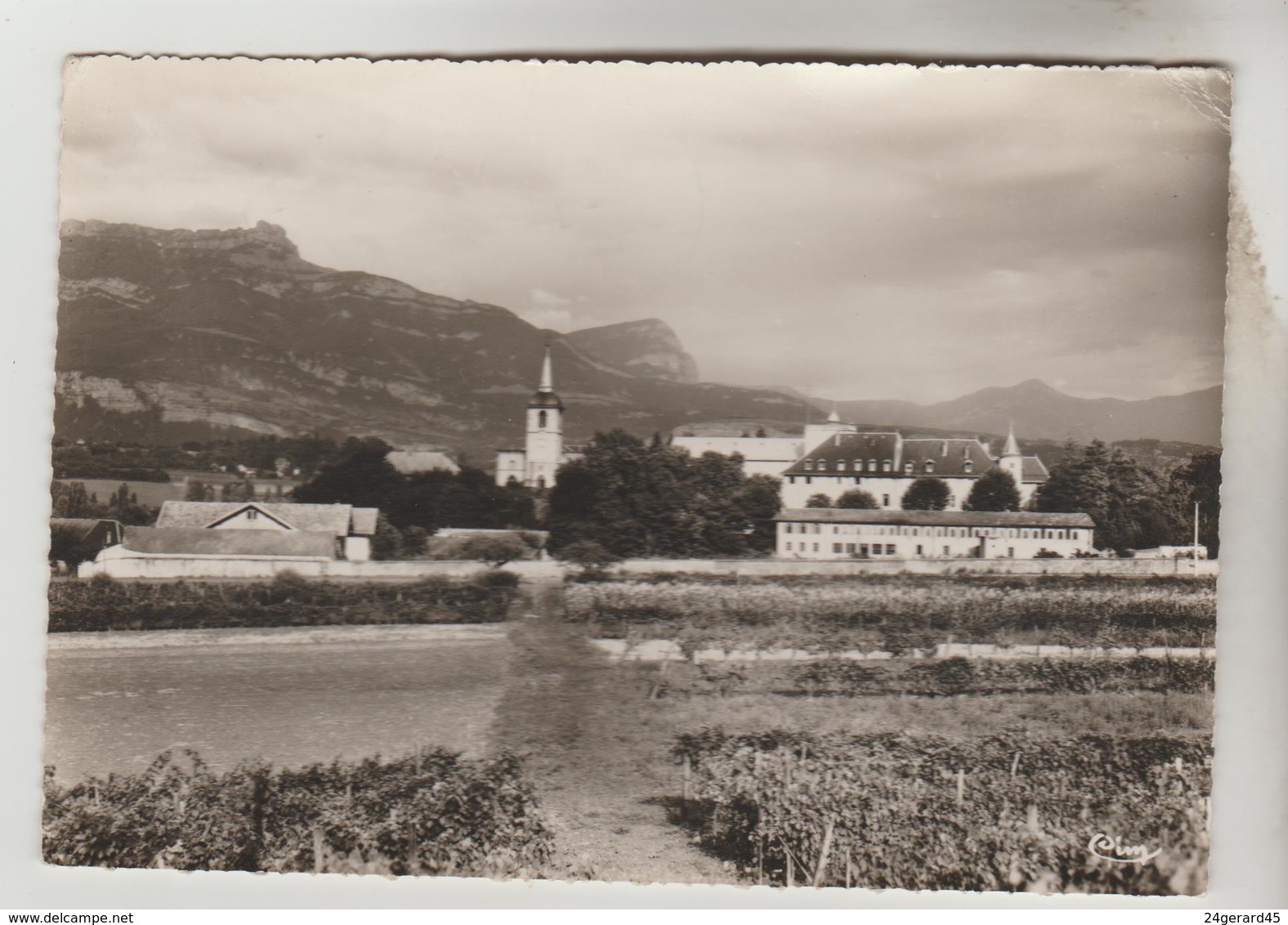 CPSM LA MOTTE SERVOLEX (Savoie) - L'Eglise Et Le Pensionnat Sainte Anne - La Motte Servolex