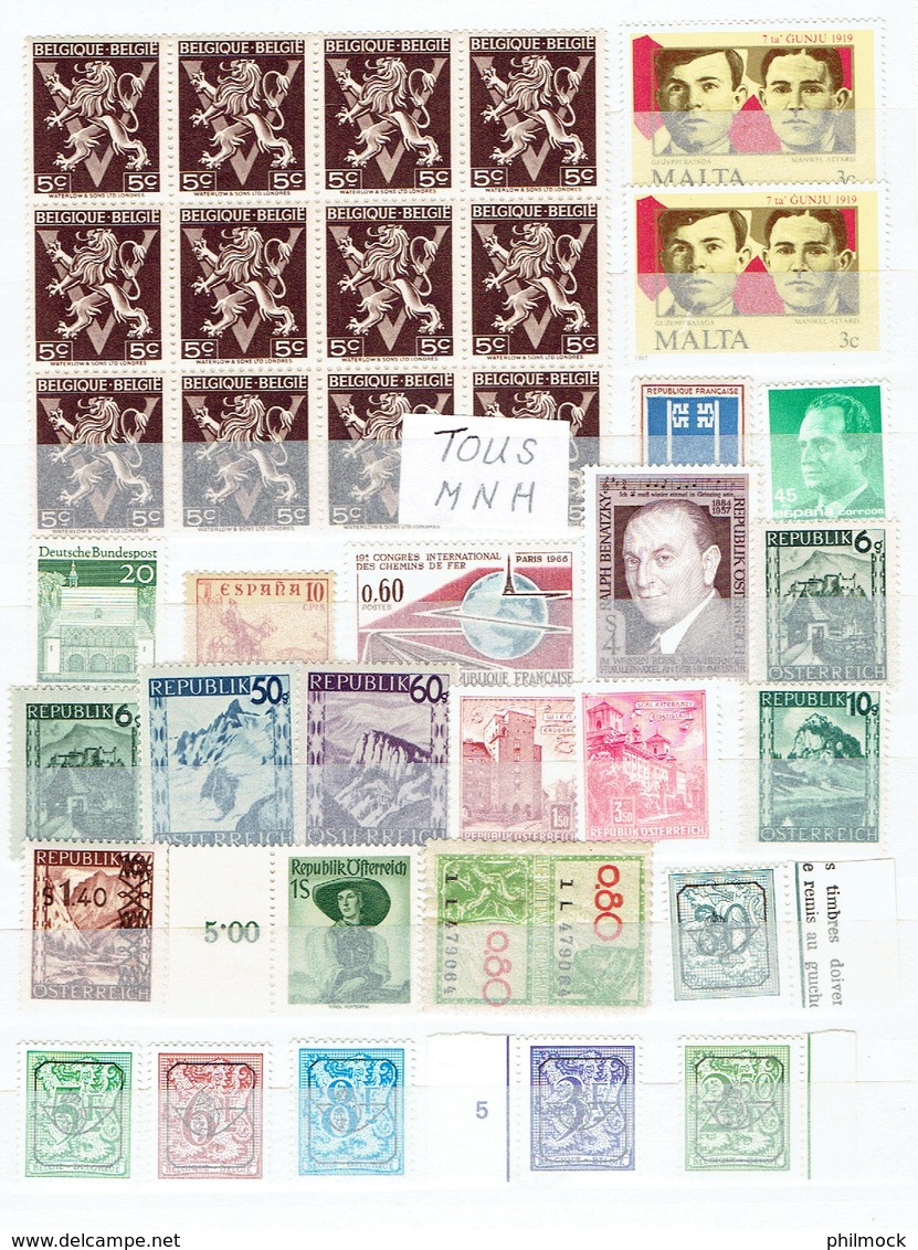 Lot important 6Kg 500 - 8 classeurs avec timbres Belgique et monde MNH-MH-Oblitérés - LIQUIDATION