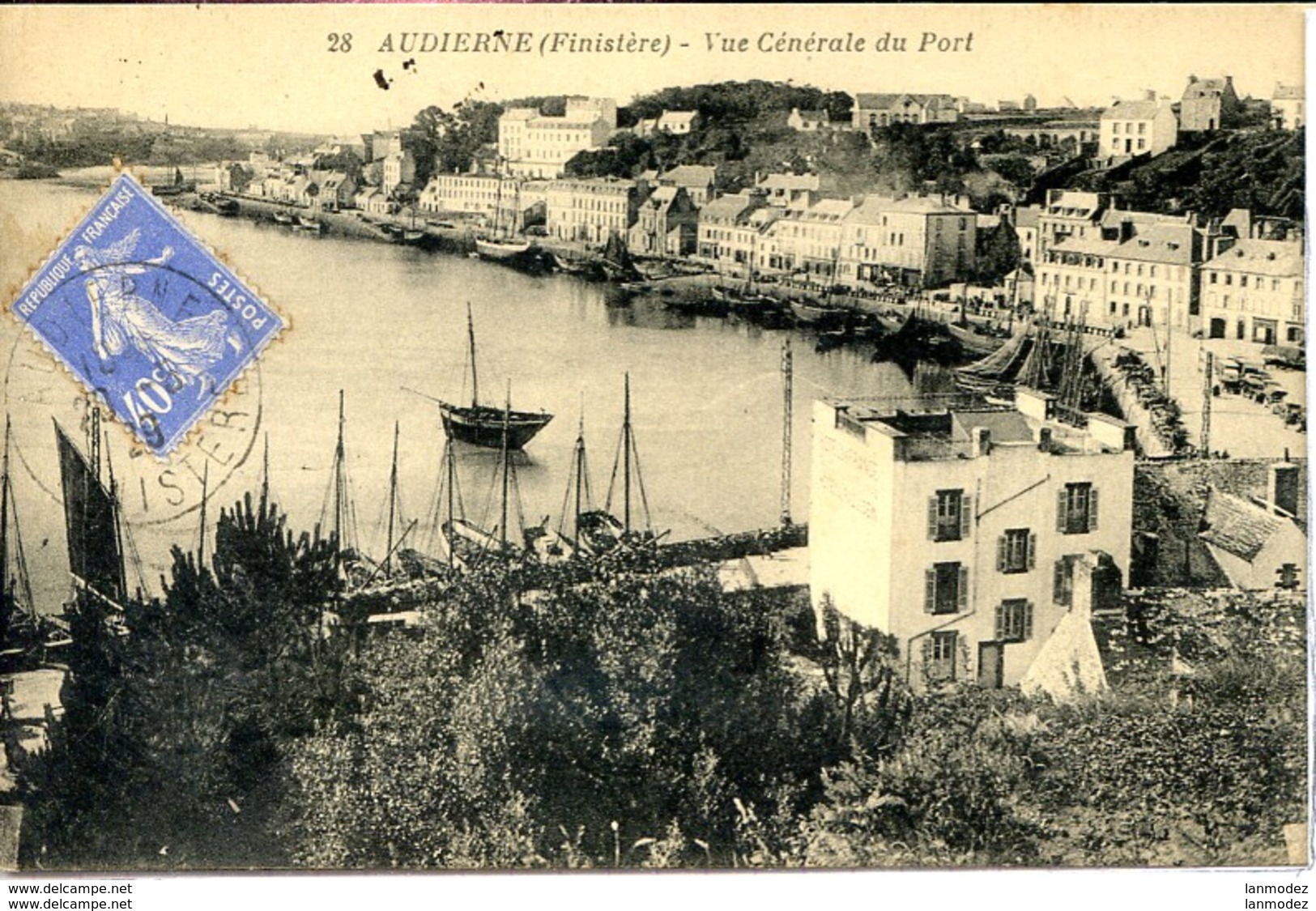 Dpt 29 Audierne Vue Generale Du Port, L Hotel De France 1929 EVT BE - Audierne