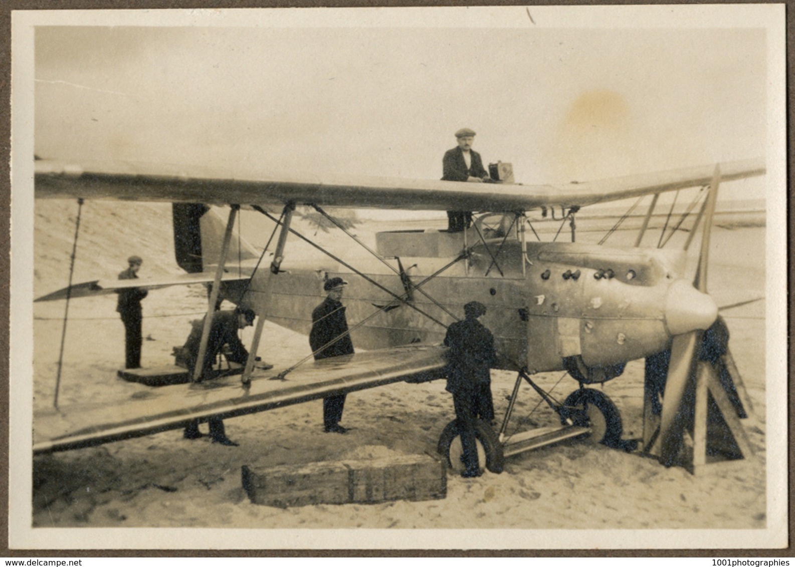 "Le Zoute" Aout 1926. Exceptionnelle Ensemble De 6 Photographies Originales D'époque D'un Bi-plan Sur La Plage. FG0695 - Aviazione