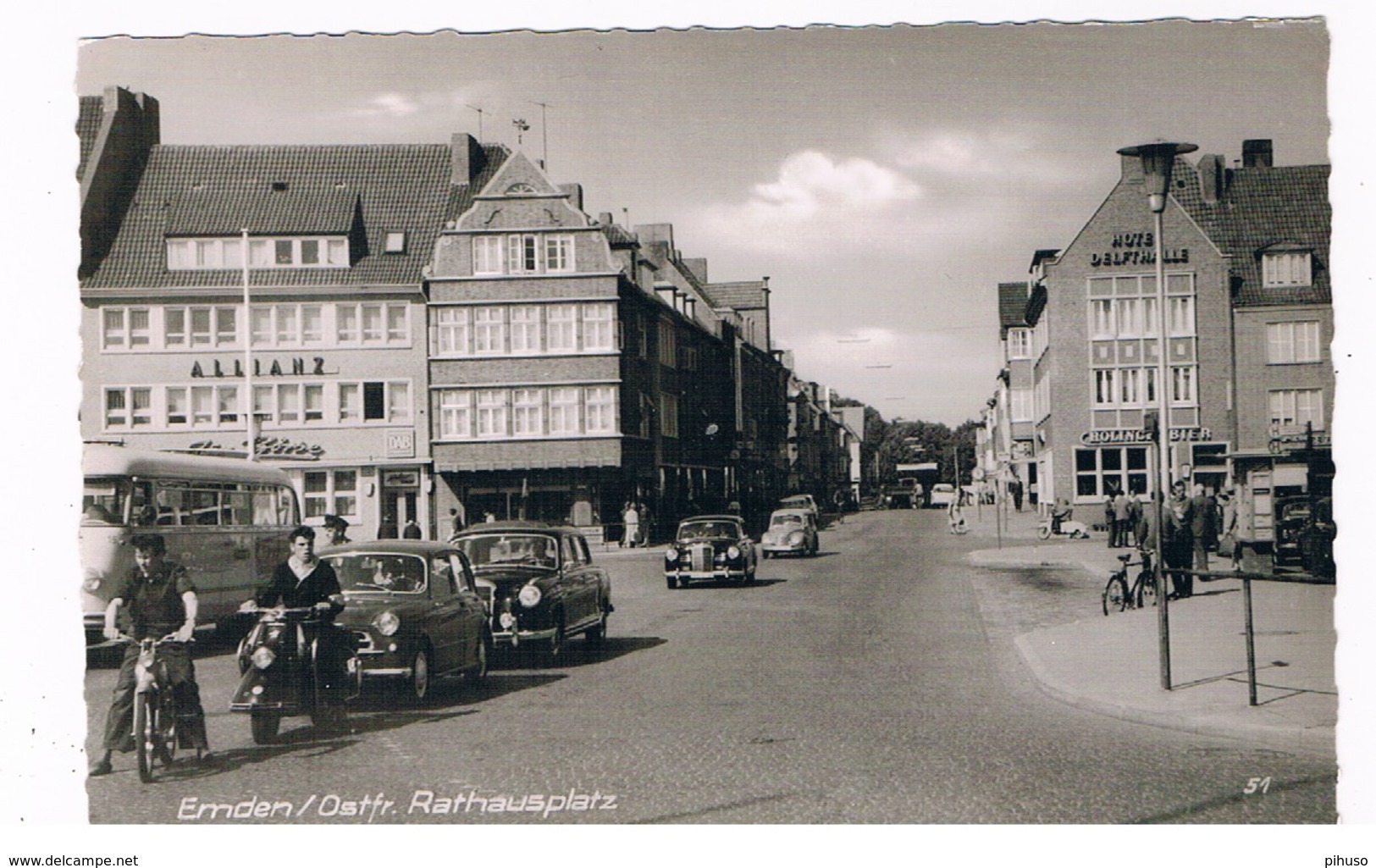 D-10967   EMDEN : Rathausplatz ( Moped, - Emden