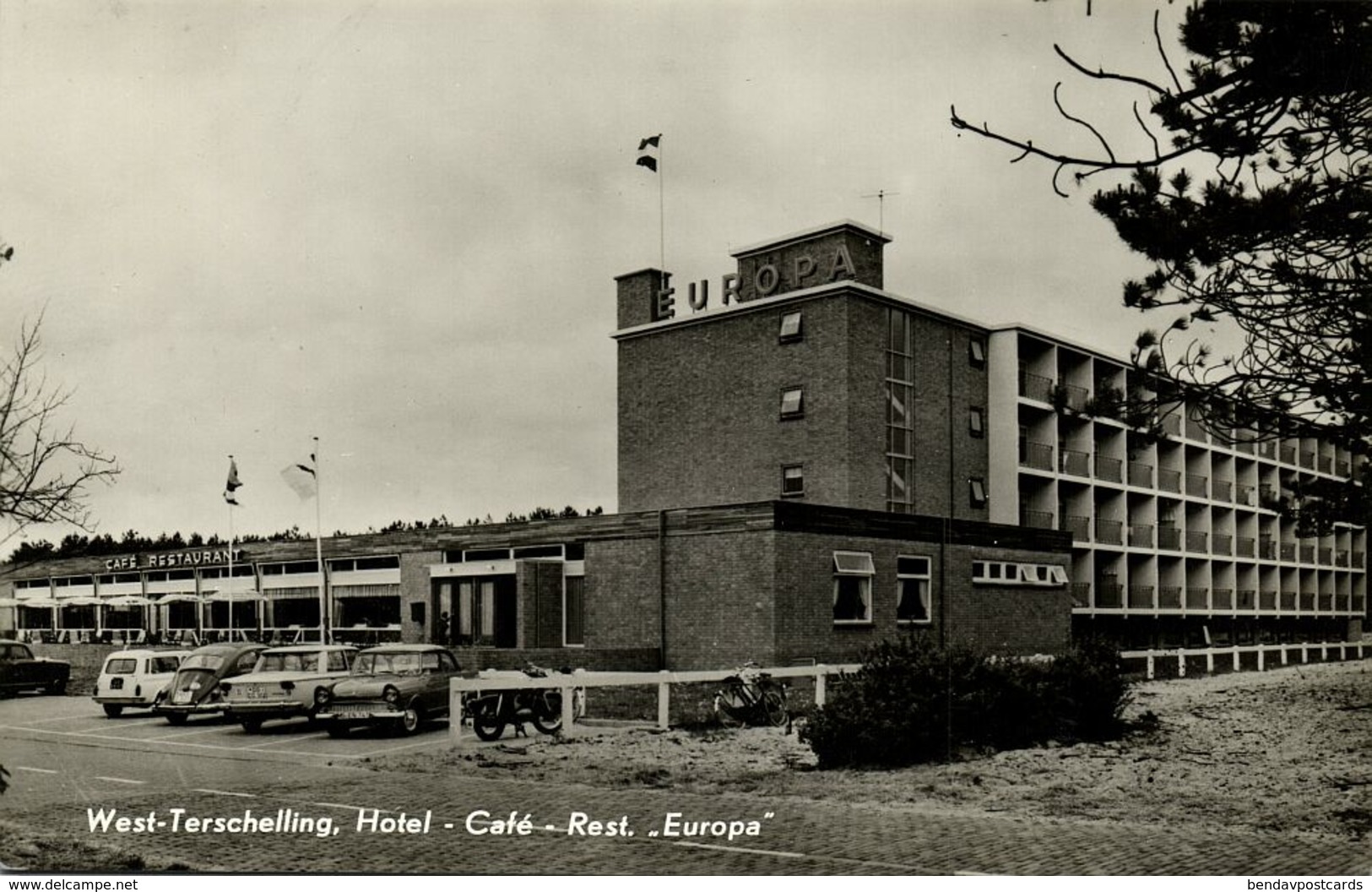 Nederland, West Terschelling, Europa Hotel, Auto VW Kever (1960s) Ansichtkaart - Terschelling