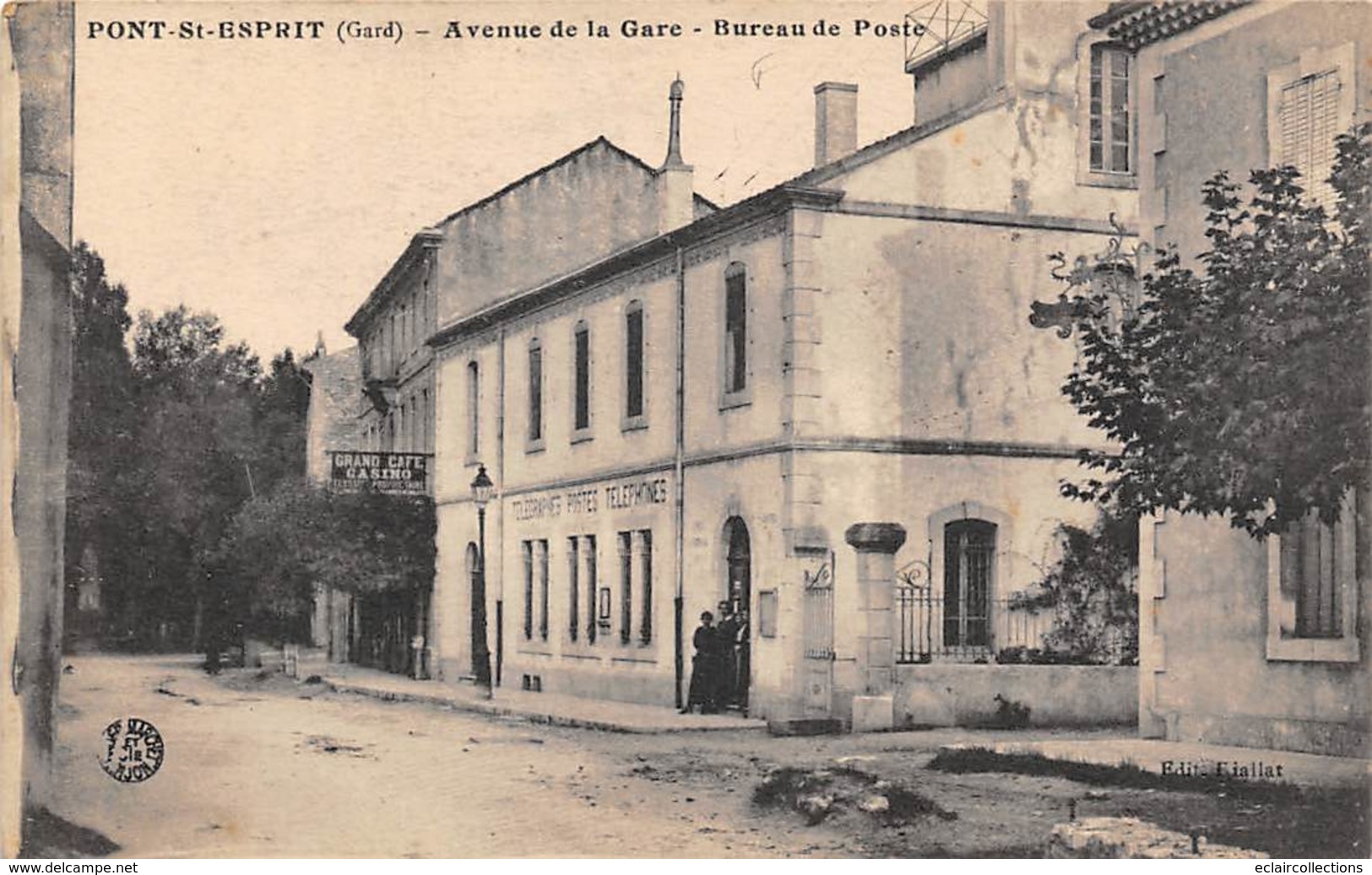 Pont Saint Esprit     30       Le Bureau De Poste Avenue De La Gare         ( Voir Scan) - Pont-Saint-Esprit