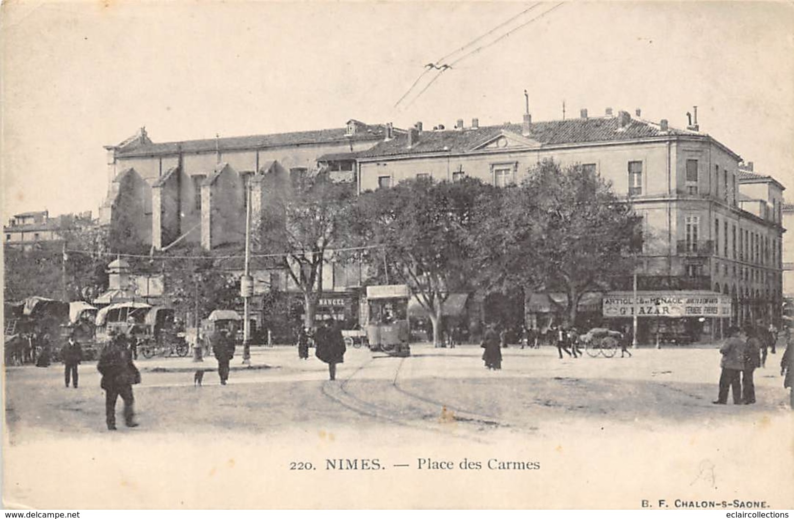 Nîmes        30          Place De Carmes       (voir Scan) - Nîmes