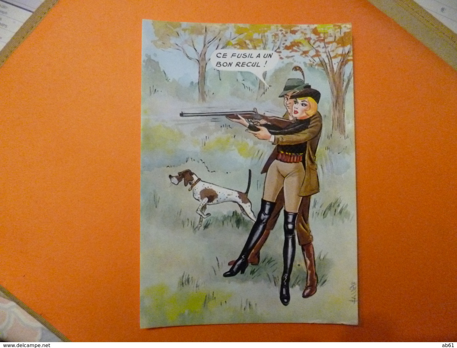 Humour  Belle Pin-up Avec Un Chasseur Et Son Chien ( Neuve ) Photochrom N°50404 " Ce Fusil A Un Bon Recul ' Carrière ' - Humour